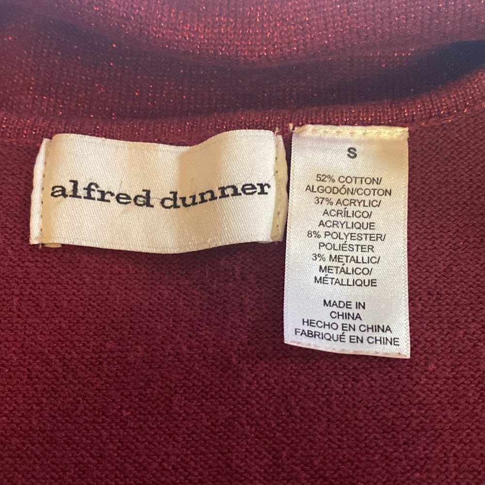 Alfred Dunner Sparkly Embellished Shimmery V-Neck Sweater Top Maroon Small VGC - Picture 4 of 4